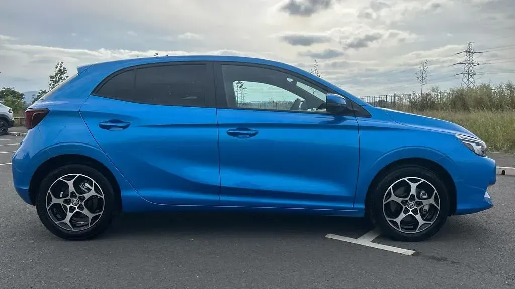 Used MG MG3 Trophy 194 HP (142 kW) 2025 Blue Hatchback