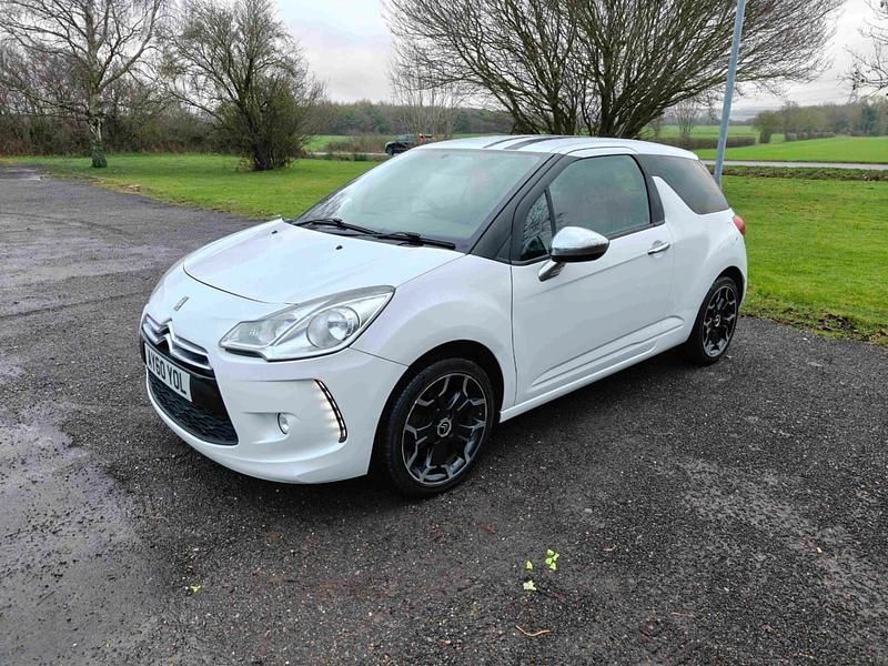 Used Citroën DS3 2010 White Hatchback