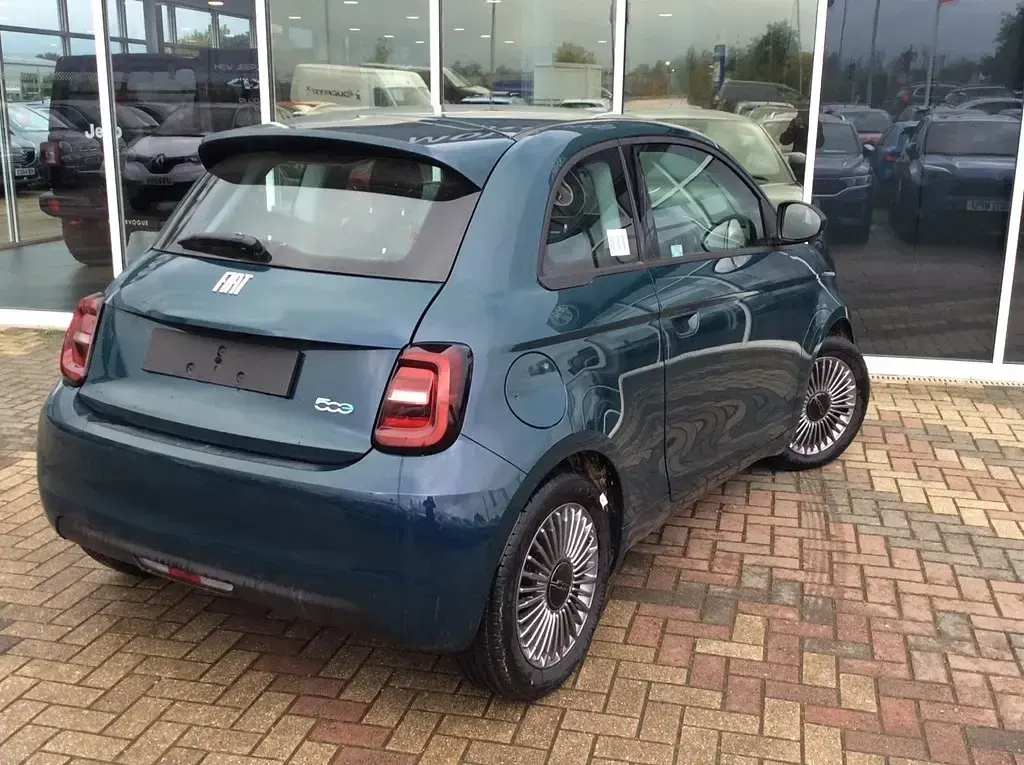 Used Fiat 500e Icon 86 kW (118 HP) 2023 Green Hatchback