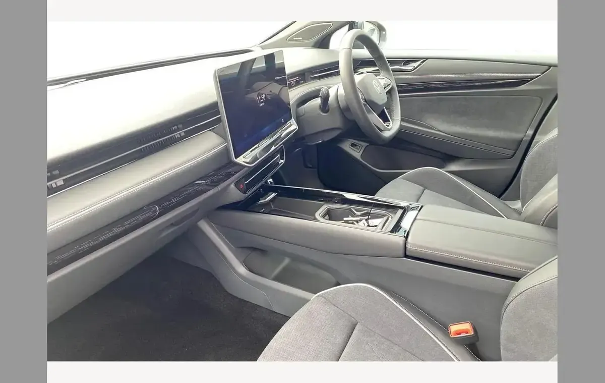 New VW ID.7 Pro 210 kW (286 HP) 2026 Black Estate