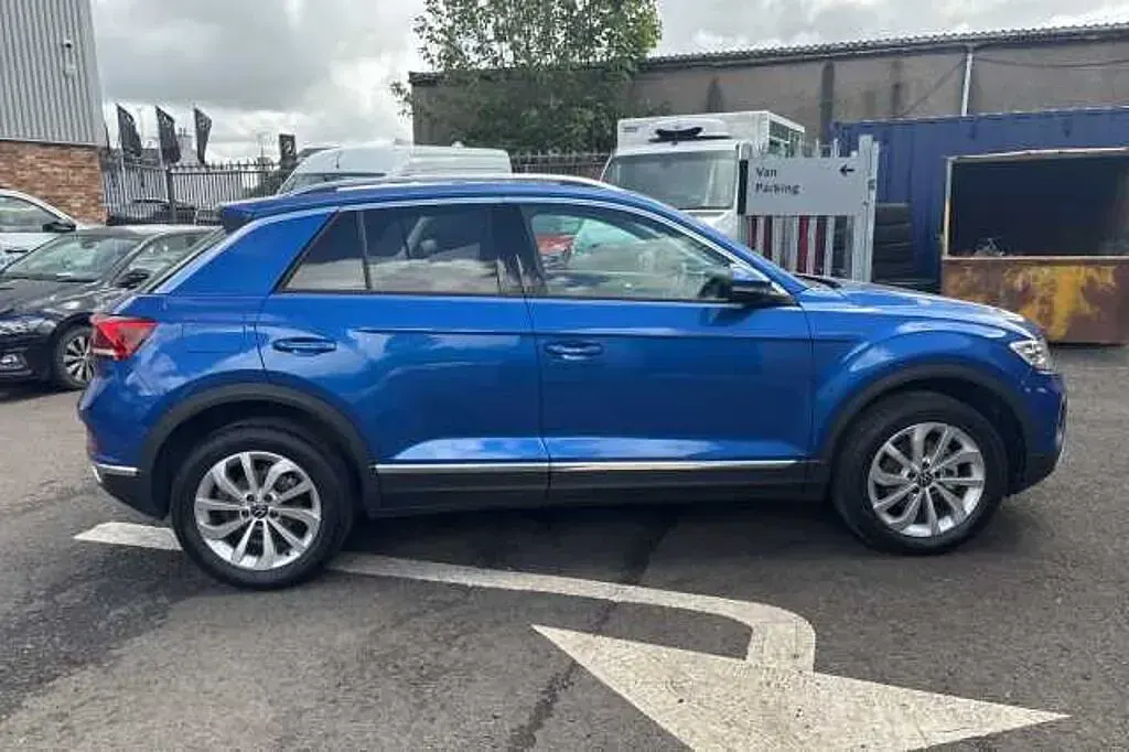 Used VW T-Roc 150 HP (110 kW) 2025 SUV