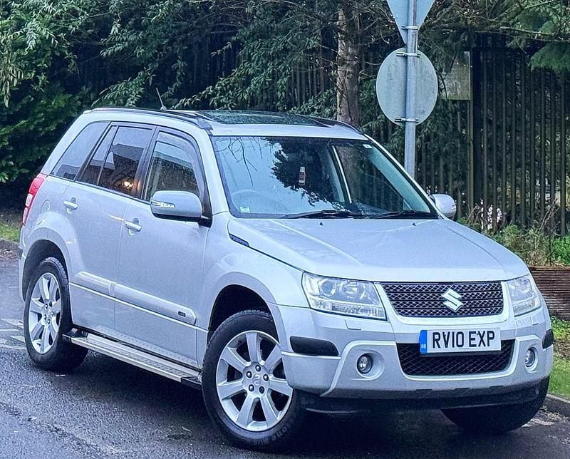 Used Suzuki Grand Vitara SZ5 2010 Silver SUV