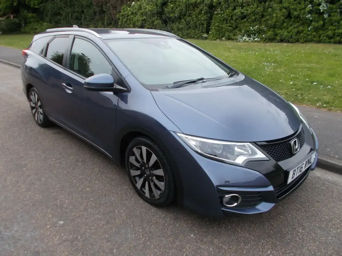 Begagnad Honda Civic SR 120 HK (88 kW) 2016 Blå Kombi
