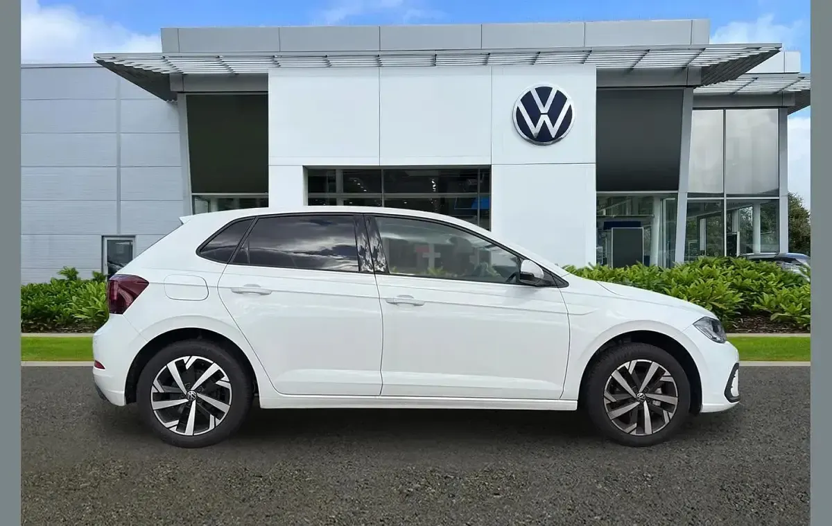 Used VW Polo Match 95 HP (69 kW) 2025 White Hatchback