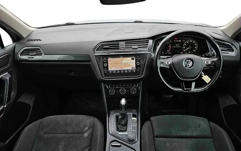 Used VW Tiguan SEL 150 HP (110 kW) 2018 Silver SUV