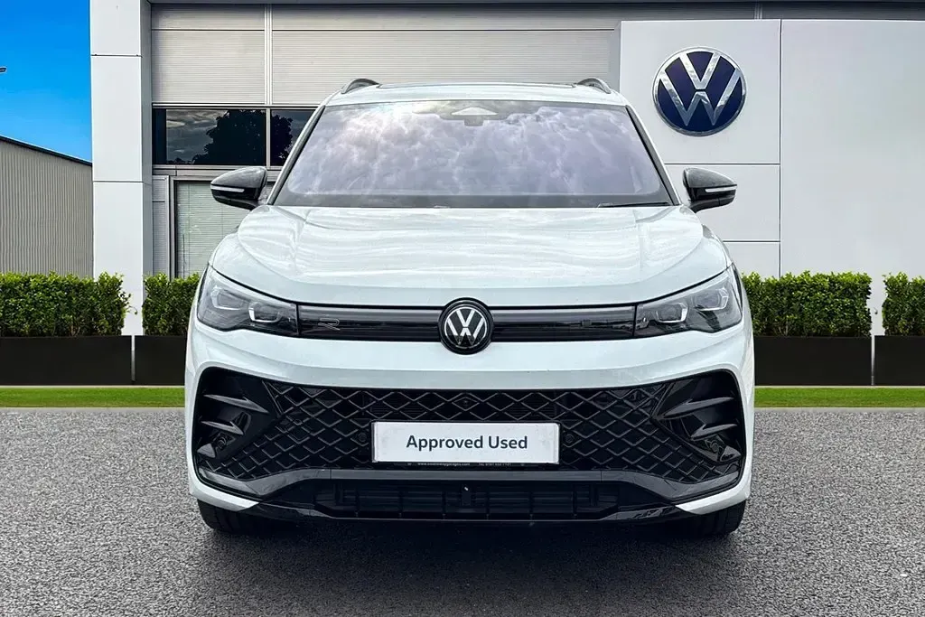 Used VW Tiguan R-line 265 HP (194 kW) 2026 White SUV
