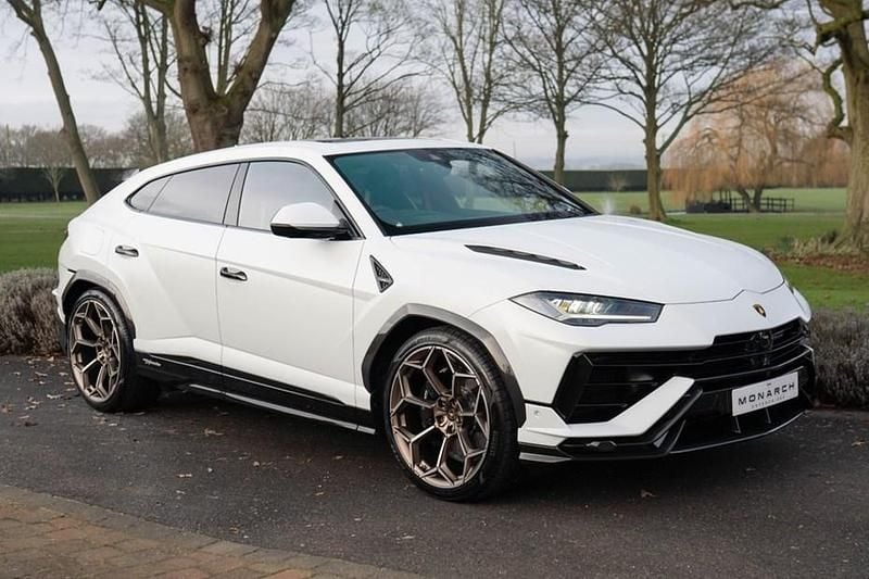 White New 2025 Lamborghini Urus SUV | £259,890 - Image 1/1