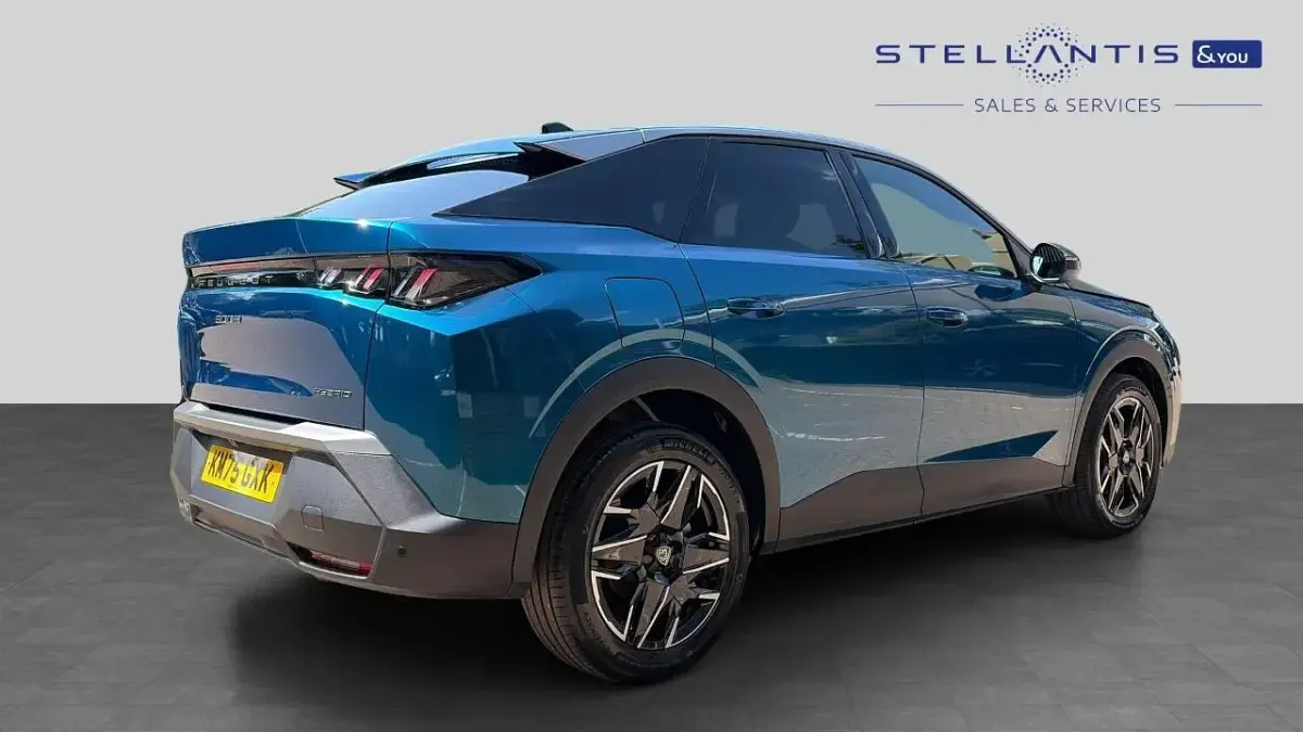 Used Peugeot 3008 Allure 143 HP (105 kW) 2025 Blue SUV