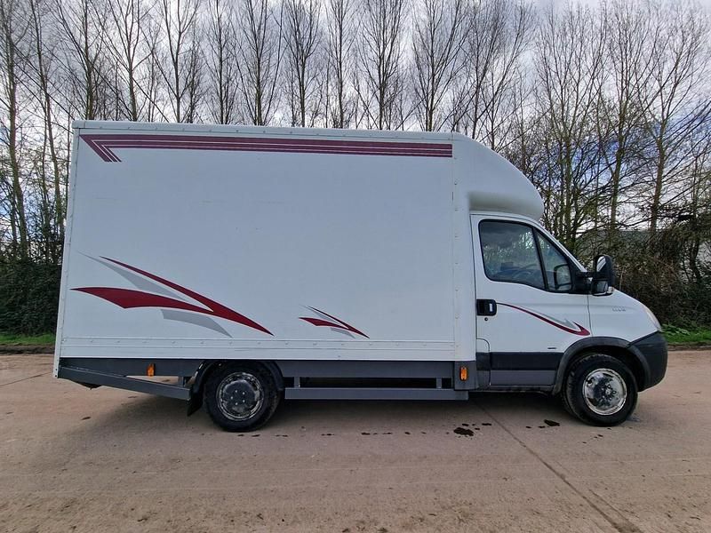 Used Iveco Daily 155 HP (114 kW) 2008 White Cabriolet
