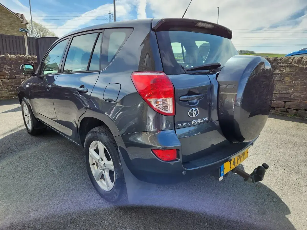 Usado Toyota RAV4 2006 Gris SUV