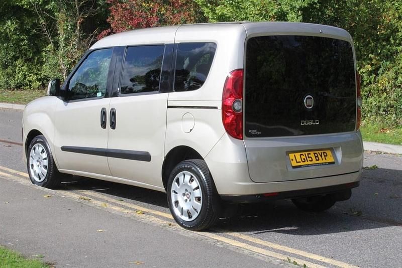 Used Fiat Doblò Comfort 2015 Beige MPV