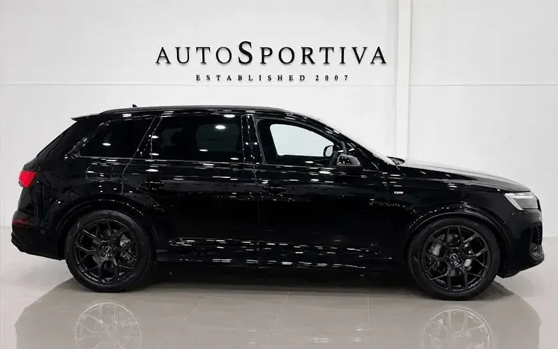 Used Audi Q7 Black Edition 340 HP (250 kW) 2025 Black SUV