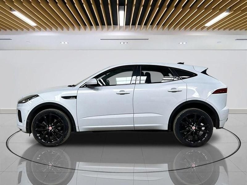Begagnad Jaguar E-Pace R-Dynamic 200 HK (147 kW) 2019 Vit SUV