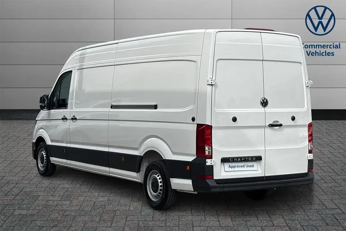 Usado VW Crafter 140 HP (102 kW) 2024 Branco Van