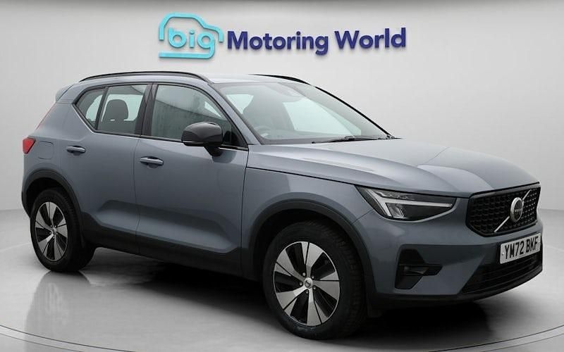 Used Volvo XC40 Plus 211 HP (155 kW) 2022 Grey SUV