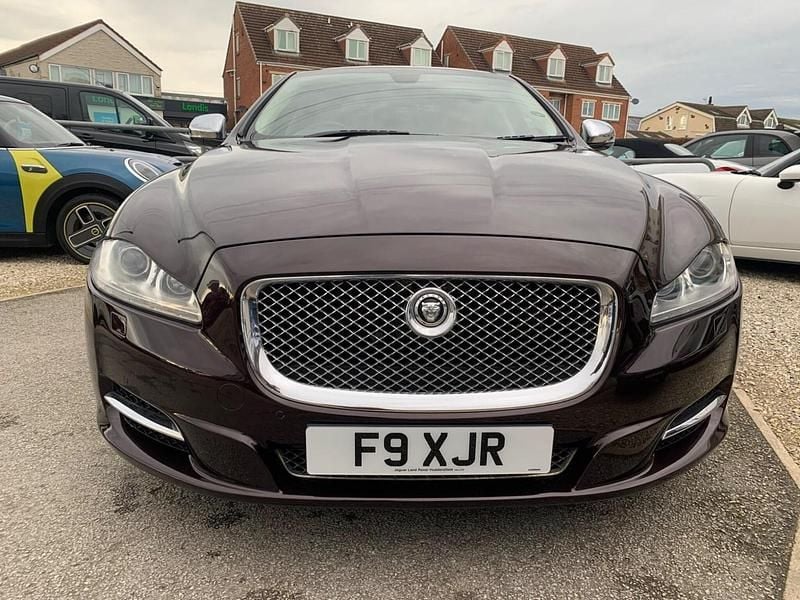 Used Jaguar XJ Premium Luxury 470 HP (345 kW) 2009 Red Sedan