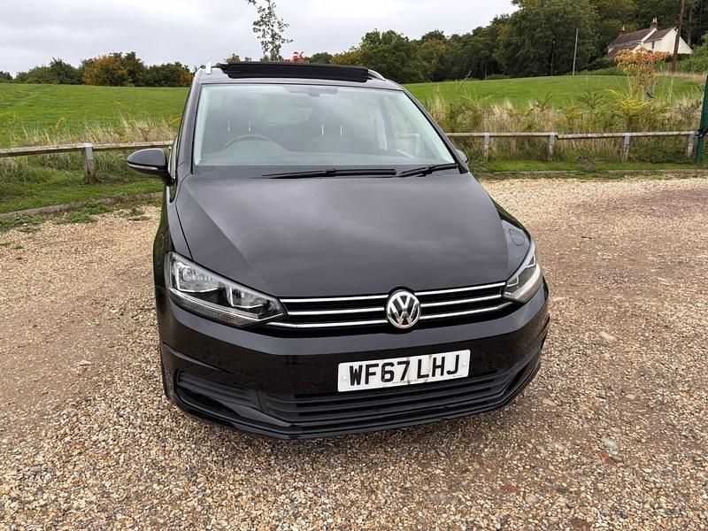 Used VW Touran Family 115 HP (84 kW) 2017 Black MPV