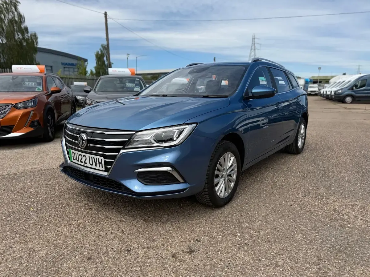Used MG MG5 EV Exclusive 114 kW (156 HP) 2022 Blue Estate