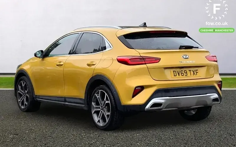 Used Kia XCeed First Edition 140 HP (102 kW) 2019 Yellow SUV