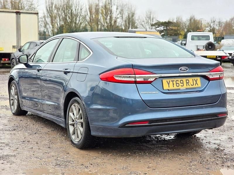 Used Ford Mondeo Titanium 187 HP (137 kW) 2019 Blue Sedan