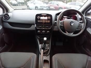 Used Renault Clio IV Play 76 HP (55 kW) 2019 White Hatchback