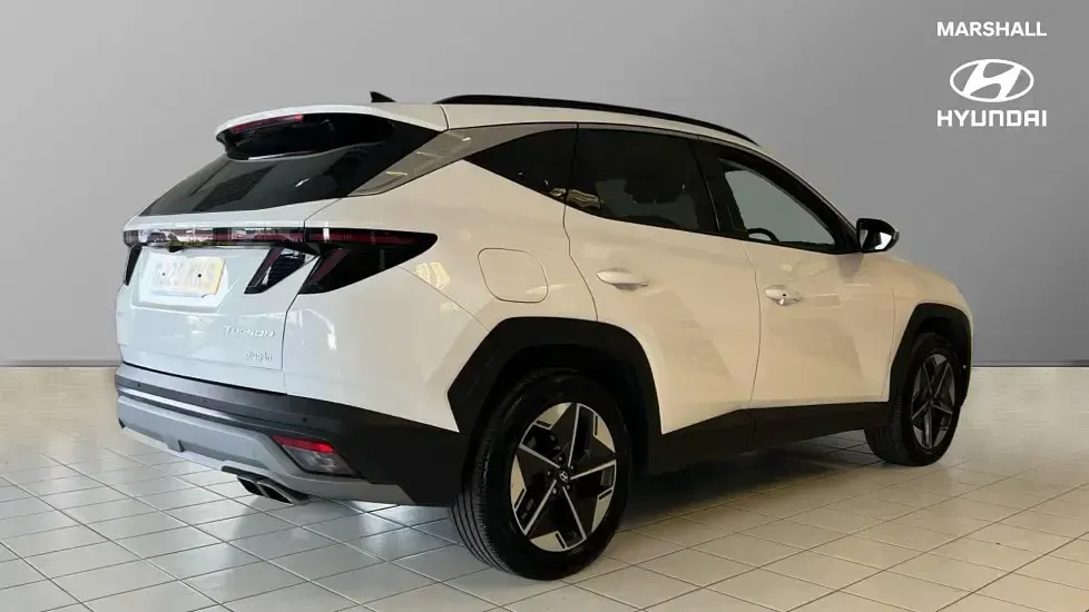 Used Hyundai Tucson Premium 252 HP (185 kW) 2025 White SUV