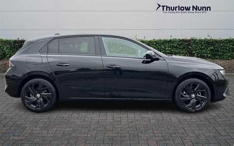 Used Vauxhall Astra 131 HP (96 kW) 2026 Hatchback