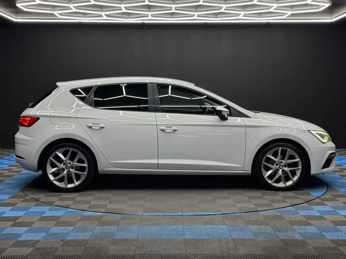 Second-hand Seat Leon FR 2019 Alb Hatchback