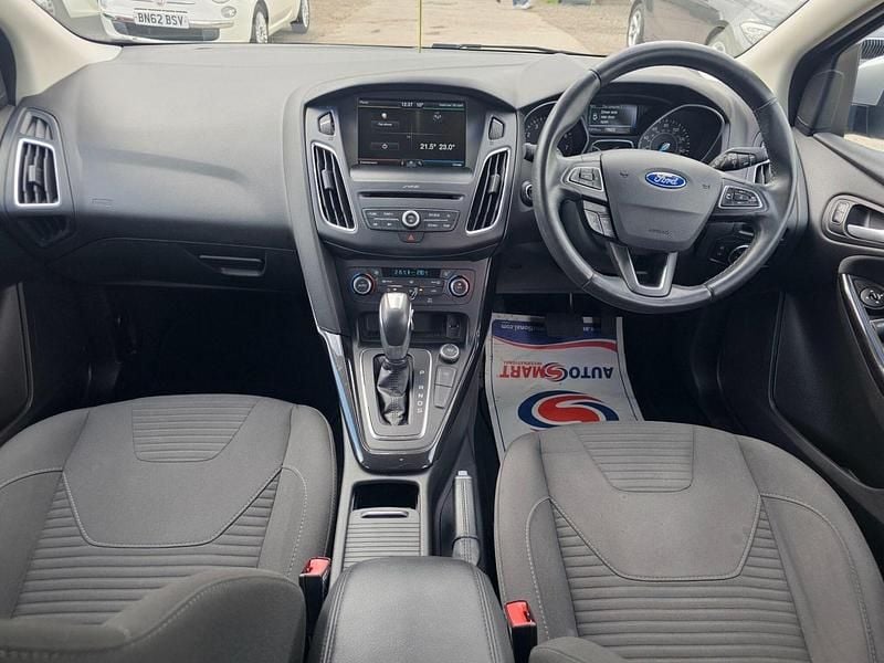 Used Ford Focus Titanium 125 HP (91 kW) 2016 Silver Hatchback