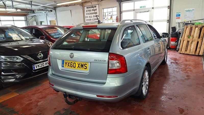 Used Skoda Octavia 2010 Green Estate