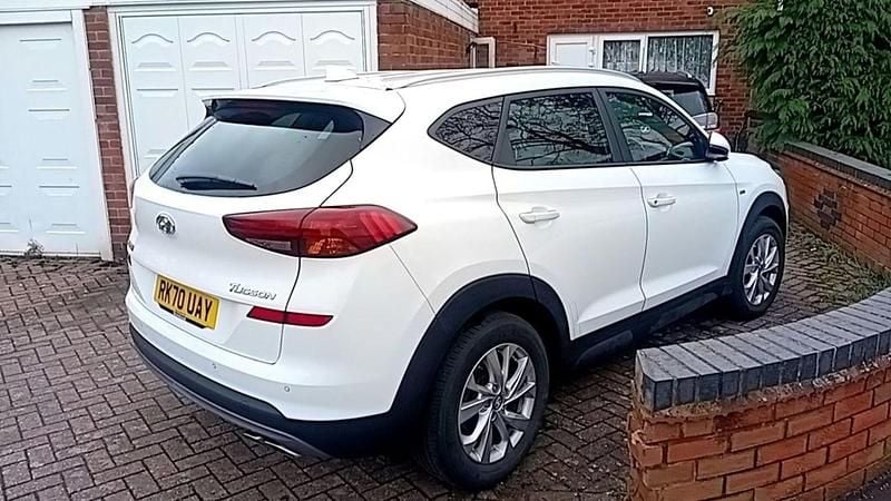 Used Hyundai Tucson SE 2020 White SUV