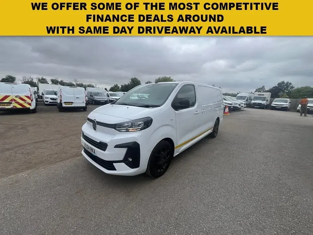 Used Citroën Dispatch 120 HP (88 kW) 2024 White MPV