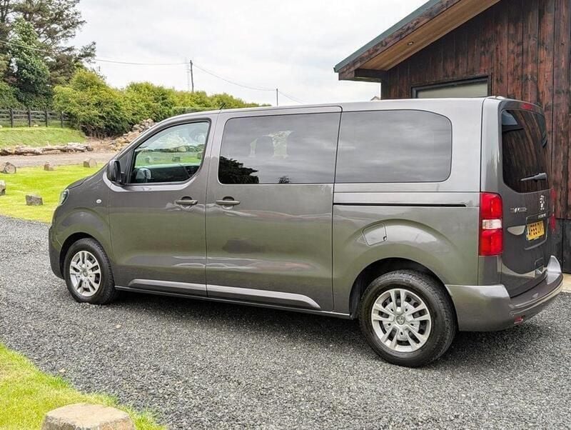 Grey Used 2019 Peugeot Traveller Business-Line MPV | £21,990 (Expensive) - Image 1/4