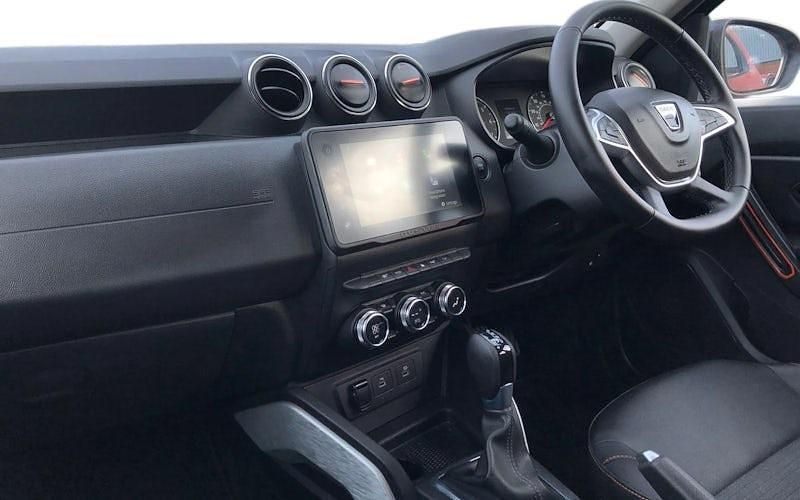 Used Dacia Duster Extreme 150 HP (110 kW) 2022 Orange Estate