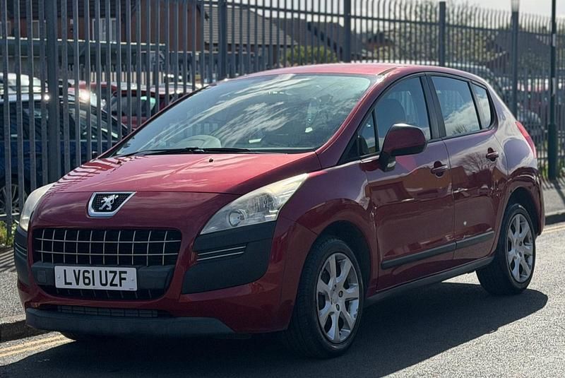 Used Peugeot 3008 Access 112 HP (82 kW) 2011 Red Estate