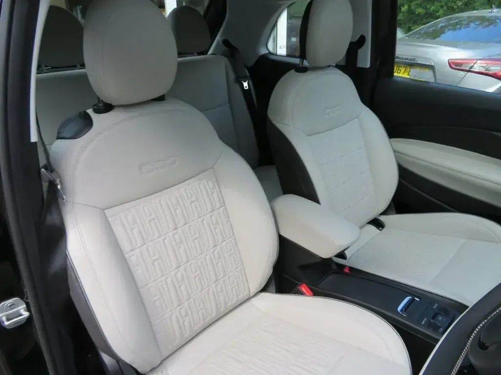 Used Fiat 500e La Prima 86 kW (118 HP) 2022 Black Hatchback