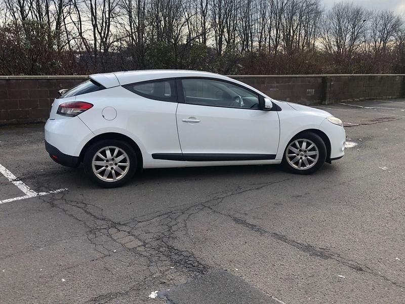Used Renault Mégane Coupé Expression 2009 White Coupe