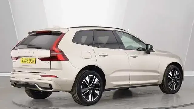 Usado Volvo XC60 Plus 350 HP (257 kW) 2026 SUV