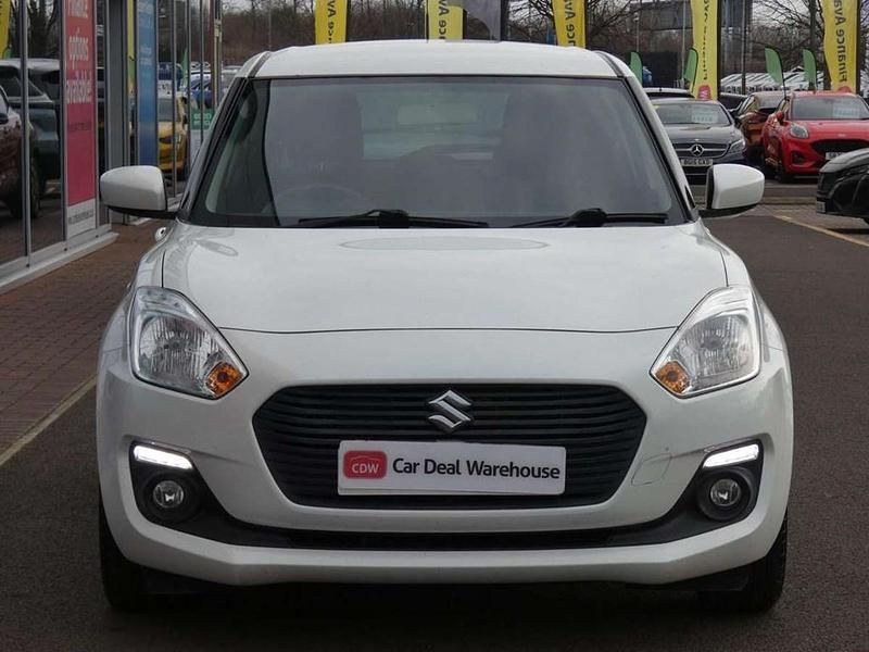 Used Suzuki Swift SZ-T 109 HP (80 kW) 2018 White Hatchback