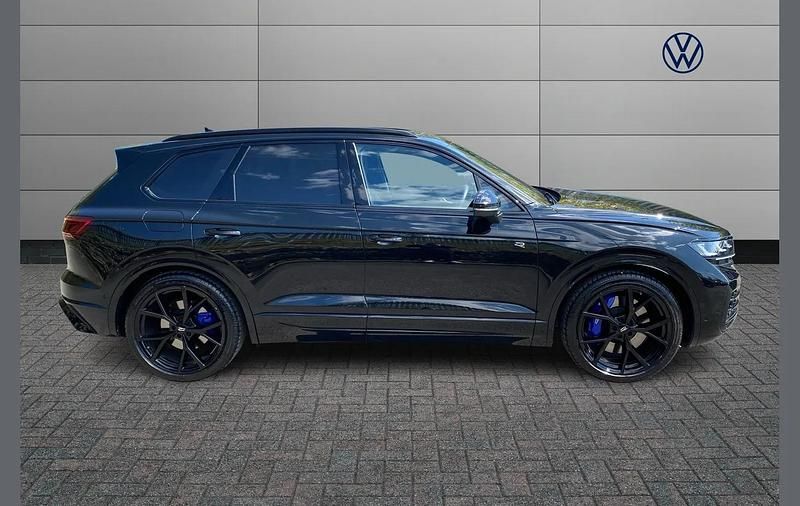 Used VW Touareg R 456 HP (335 kW) 2025 Black SUV