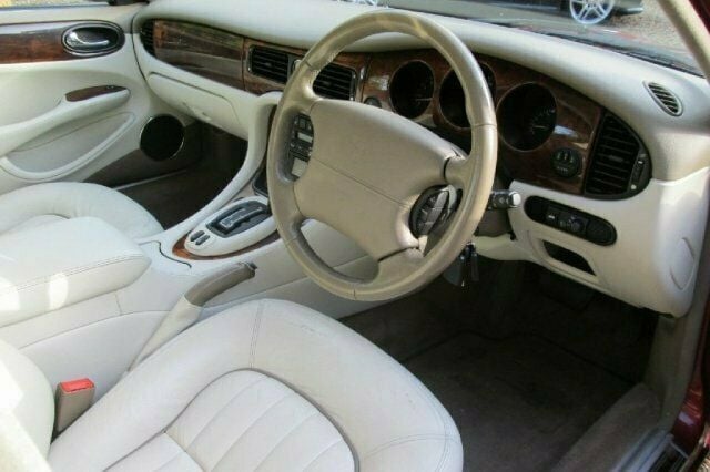 Used Jaguar XJ 290 HP (213 kW) 2001 Sedan