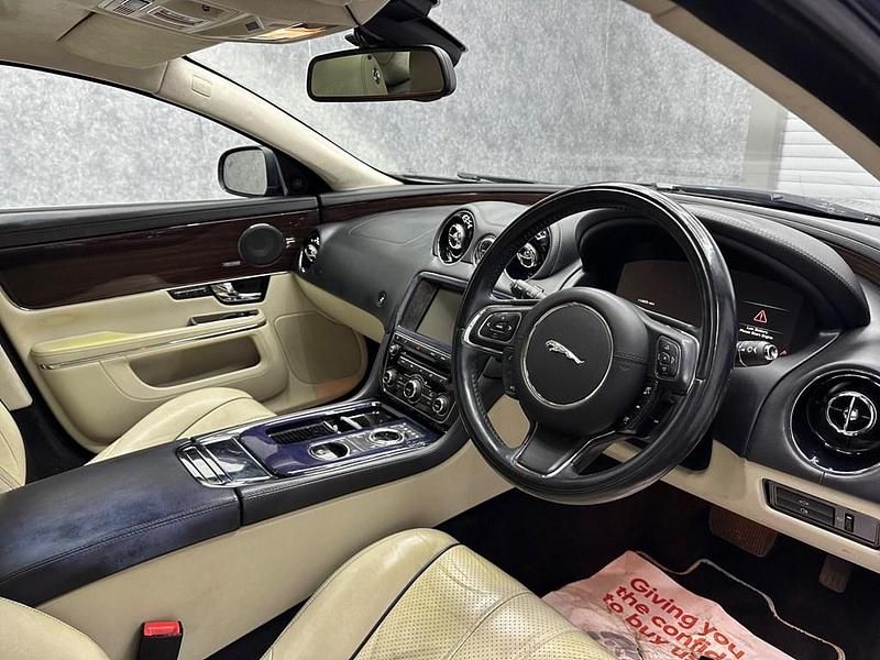 Used Jaguar XJ Portfolio 2013 Blue Sedan