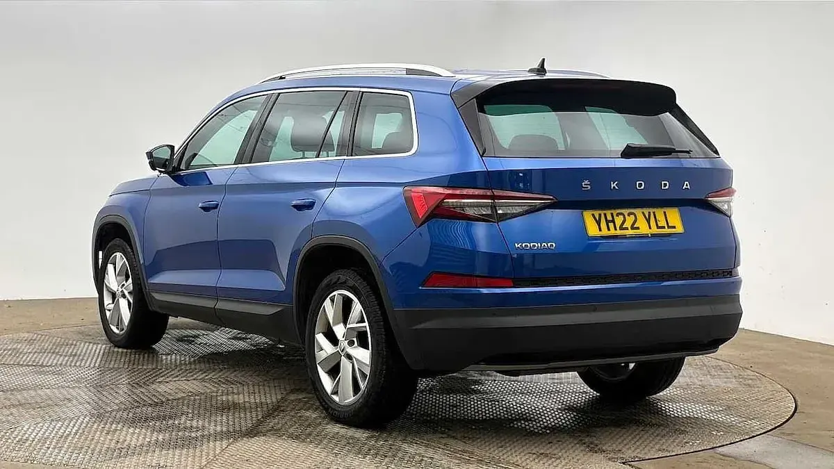 Used Skoda Kodiaq SE L 110 HP (80 kW) 2022 Race blue metallic SUV