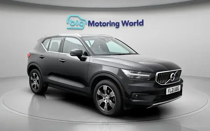 Second-hand Volvo XC40 Inscription 163 CP (119 kW) 2021 Negru SUV
