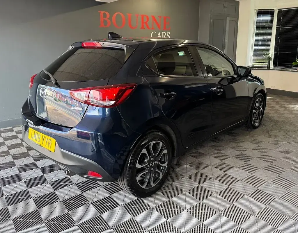 Used Mazda 2 Inclusive 90 HP (66 kW) 2019 Blue Hatchback