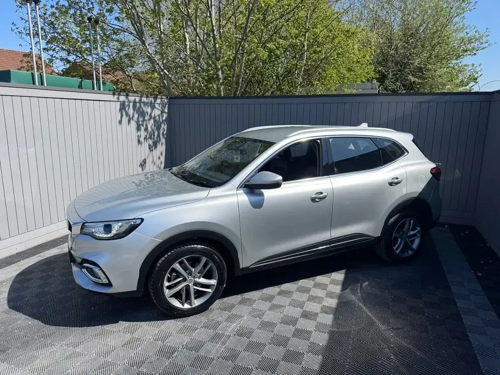 Used MG HS Excite 162 HP (119 kW) 2023 Silver SUV