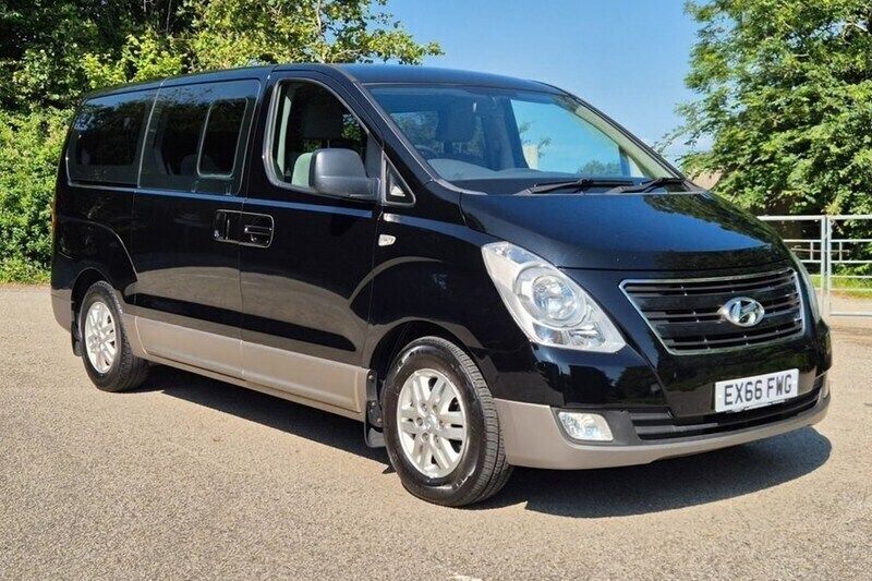 Black Used 2016 Hyundai I800 SE MPV | £11,995 (Fair price) - Image 1/1