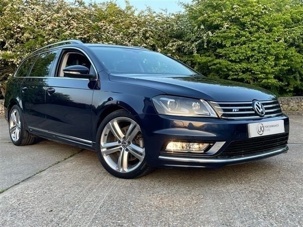 Blue Used 2015 VW Passat R-line Hatchback | £12,750 (Fair price) - Image 1/1