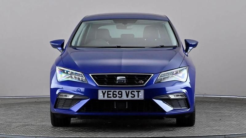 Used Seat Leon FR 130 HP (95 kW) 2019 Blue Hatchback