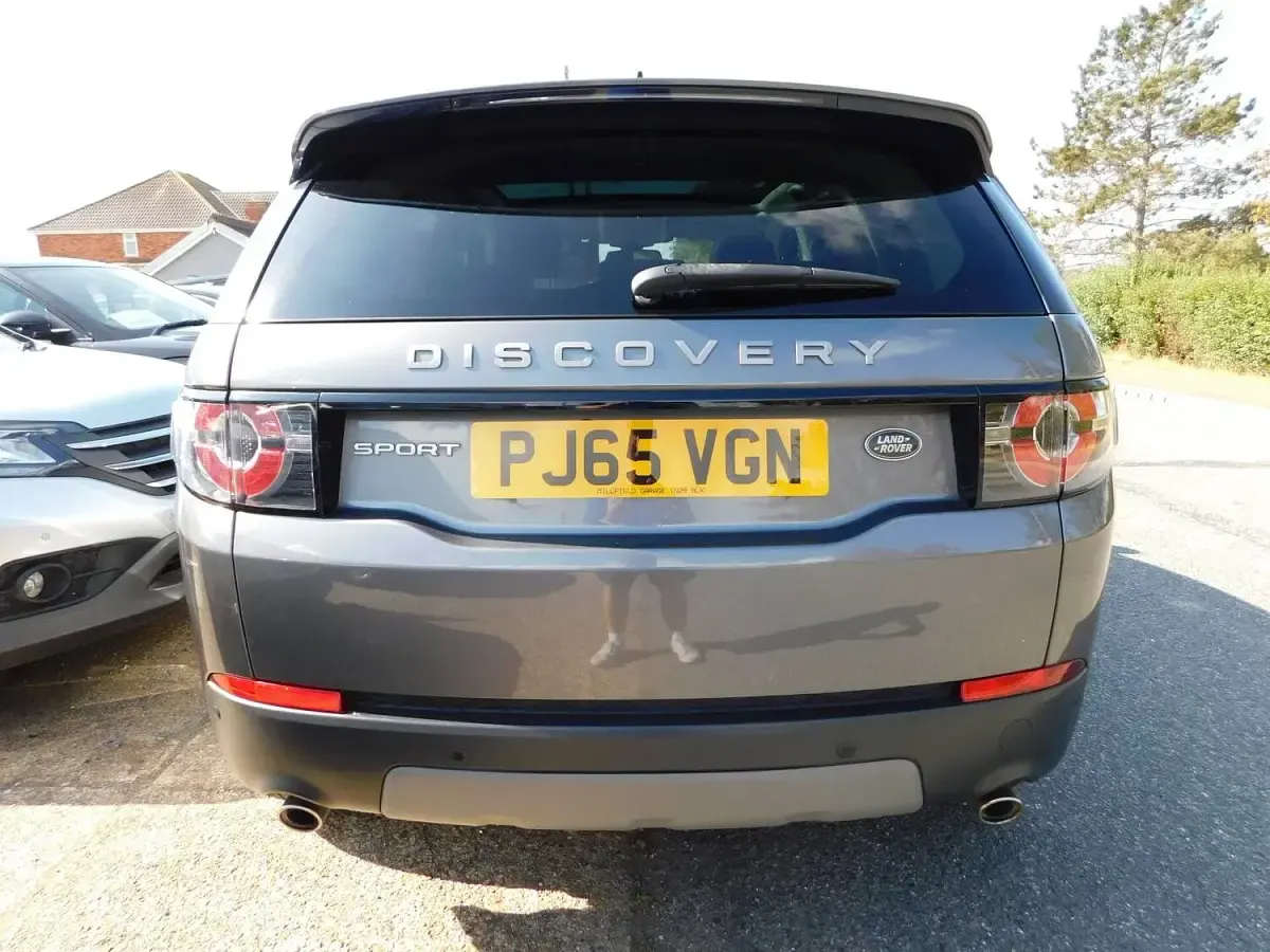 Used Land Rover Discovery Sport SE 180 HP (132 kW) 2015 Grey SUV